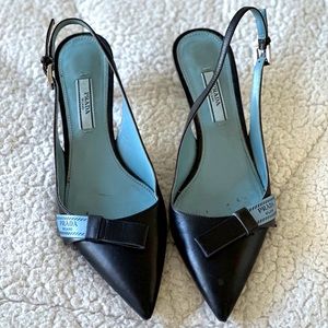 Prada Black Leather Bow Slingback Pointed Toe Pump size 35.5